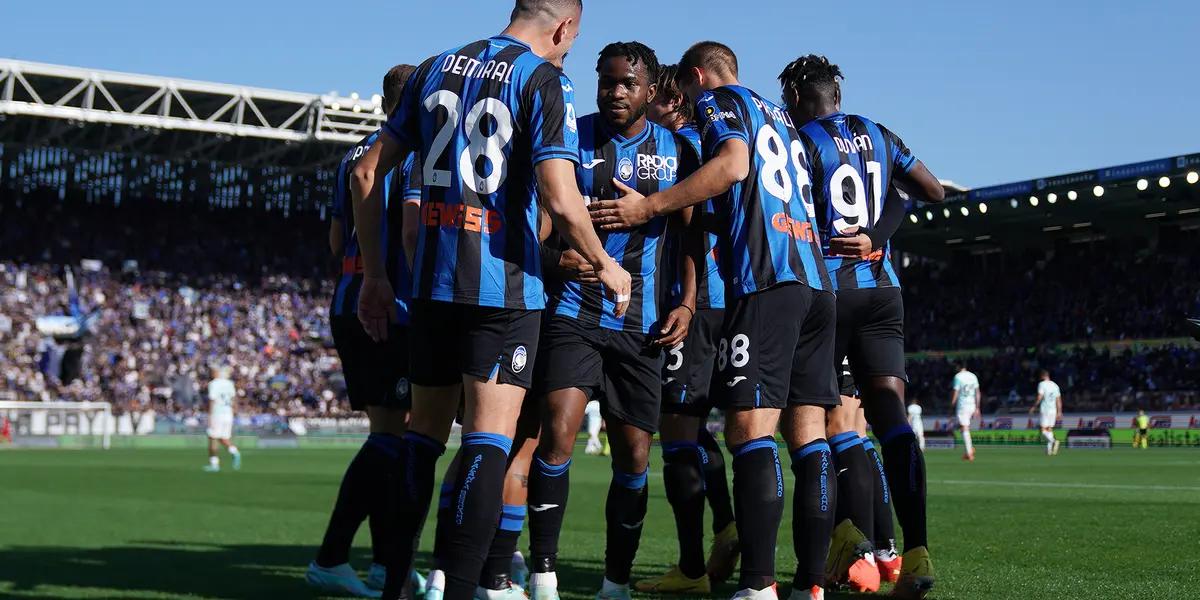 Jogadores da Atalanta comemoram