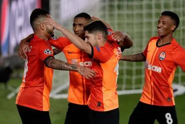 Jogadores do Shakhtar comemoram