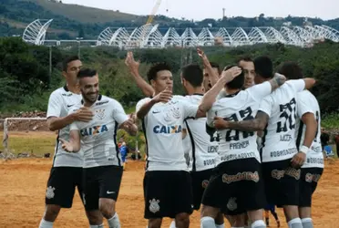 Chegou ao Corinthians com status de craque e agora terá que novamente provar a todos que tem futebol na segunda divisão 