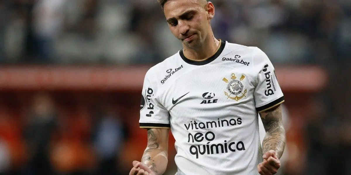 Chegou ao Corinthians como destaque, chegou até ser convocado mas nunca correspondeu e tem quase um ano sem jogar