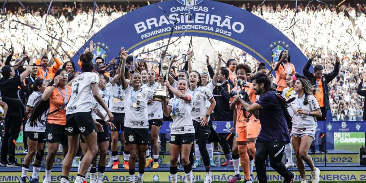 Corinthians enfrenta o Palmeiras pela sétima rodada do Brasileirão Feminino e o objetivo é defender o título brasileiro