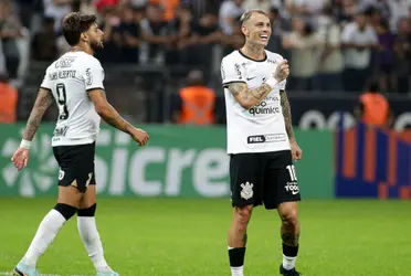 Corinthians se classificou na Copa do Brasil após vencer o América nos pênaltis e Roger Guedes fez uma comemoração pra lá de especial