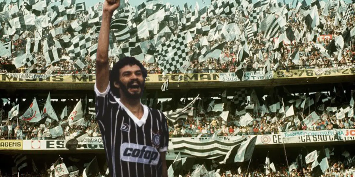 Dr. Sócrates - eterno ídolo da Fiel