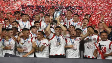 Estudiantes celebra conquista