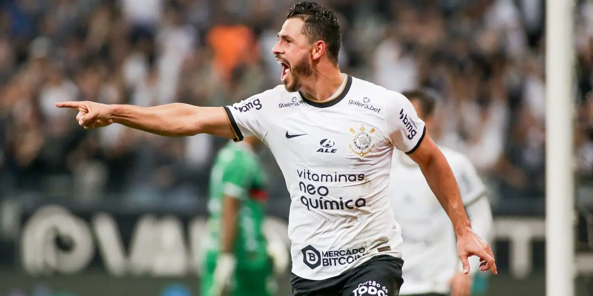 Foi apoiado ao entrar no Corinthians depois foi duramente criticado com seu rendimento mas com o resultado de ontem consegue surpreender torcida