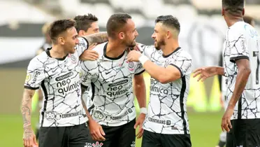 Jogadores do Corinthians comemoram