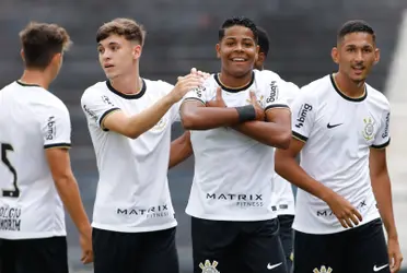 Jogadores do Corinthians durante Copinha de 2024