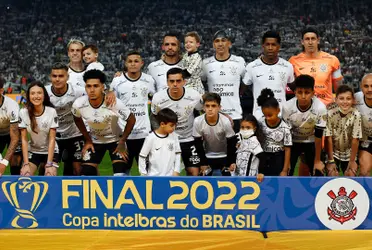 Jogadores do Corinthians na final da Copa do Brasil em 2022