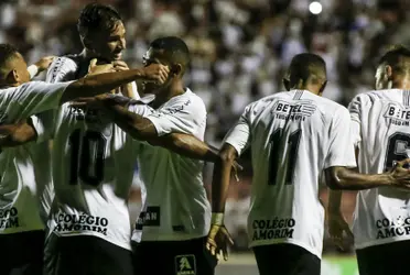 Jogadores do Timão comemoram gol marcado na Copinha