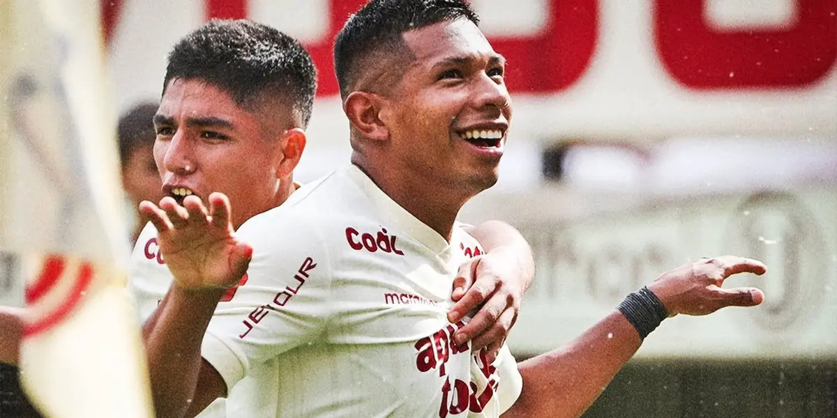 Jogadores do Universitario comemoram