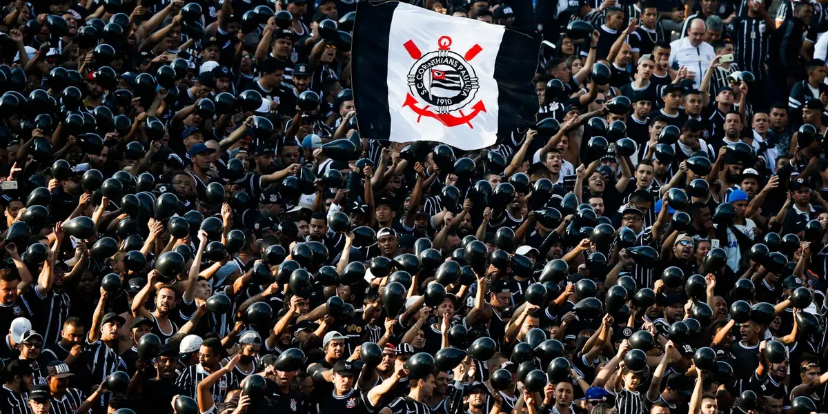 Jornalista usou as redes sociais para atacar os rivais mas o ataque que ele fez ao Corinthians deixou a torcida indignada 