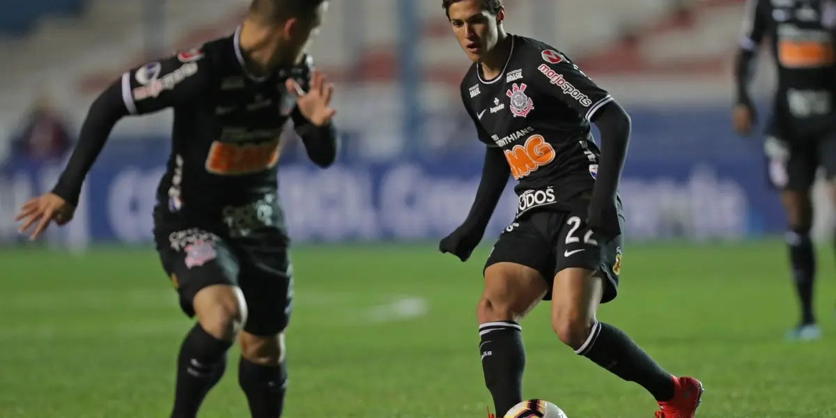 Mateus Vital vai se transferir para o clube mineiro e Timão economizará dinheiro