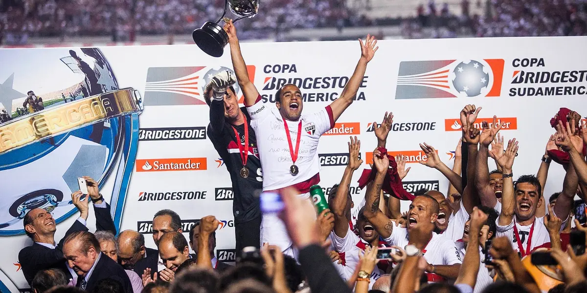 São Paulo comemora conquista da Sul-Americana 2012