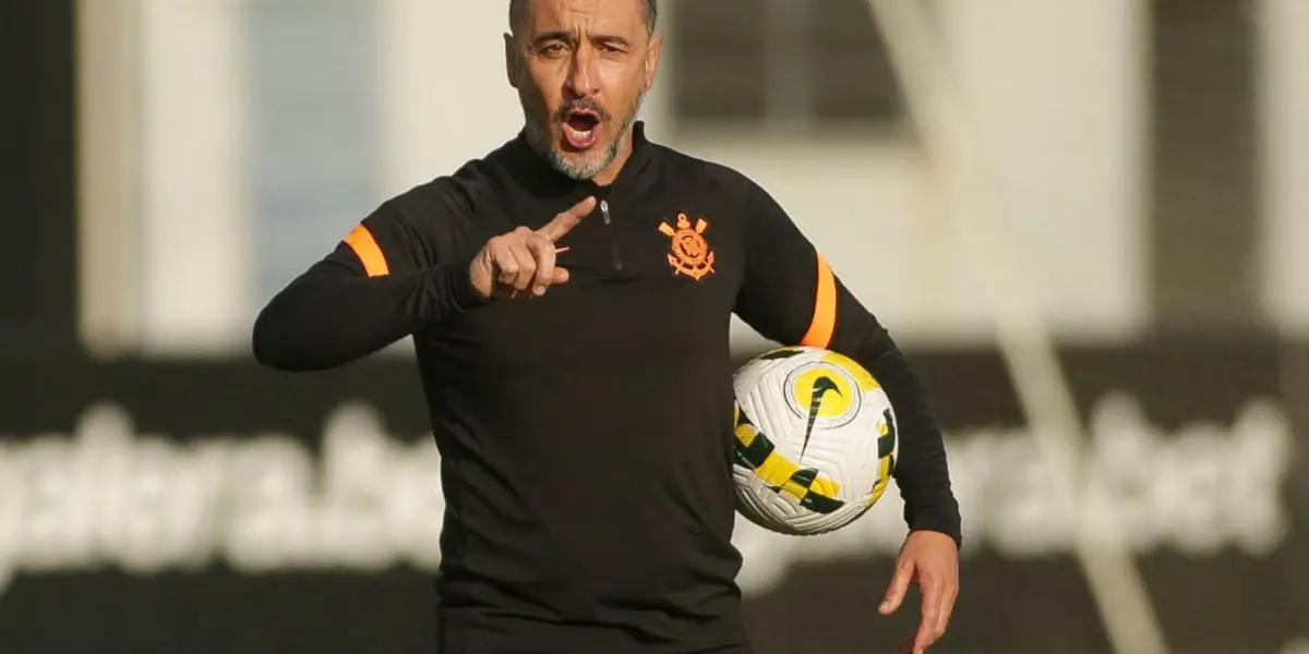 Vitor Pereira exaltou o grupo após vitória contra o Ceará