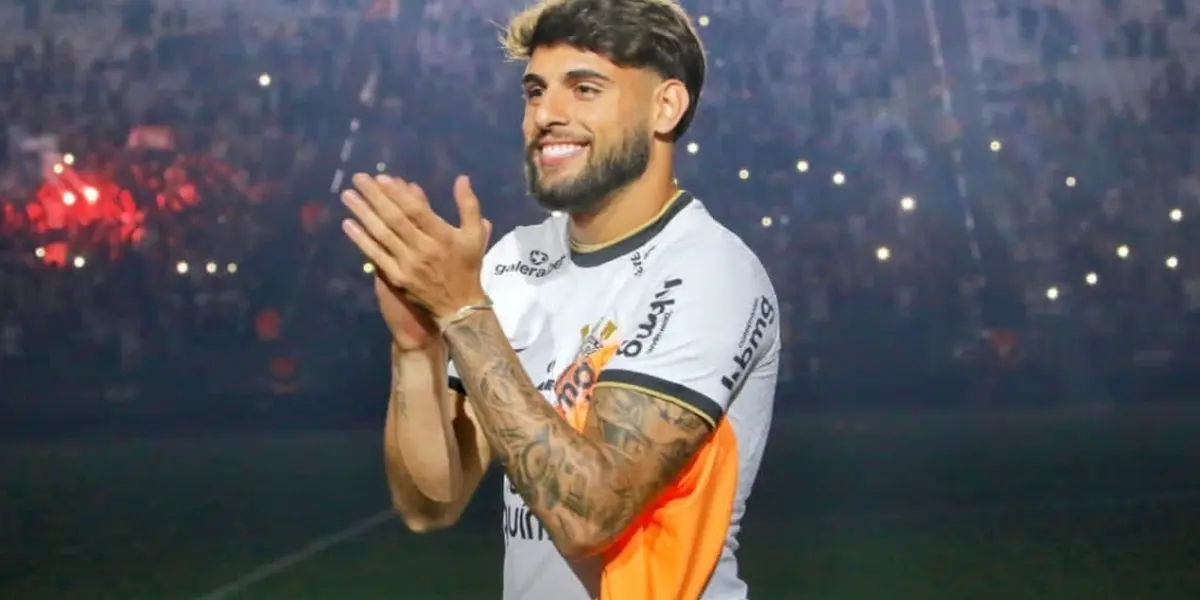 Yuri Alberto aplaude festa da torcida