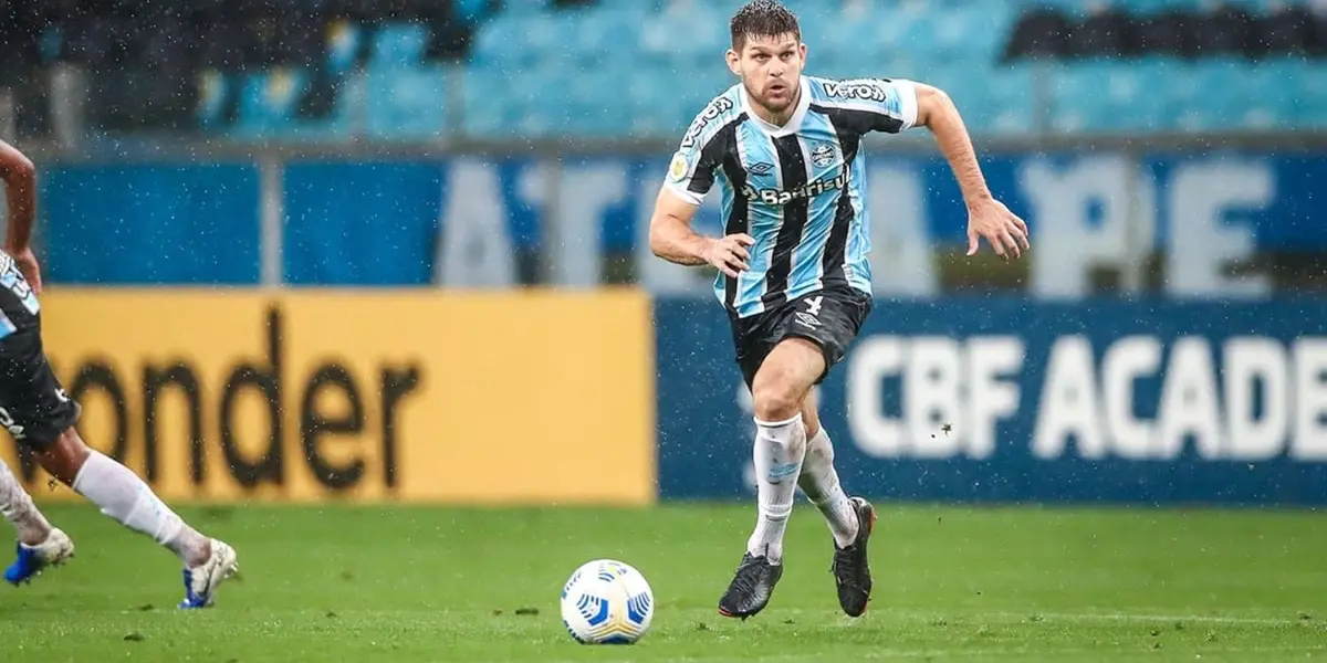 Zagueiro do Grêmio pode pintar no Timão em 2023